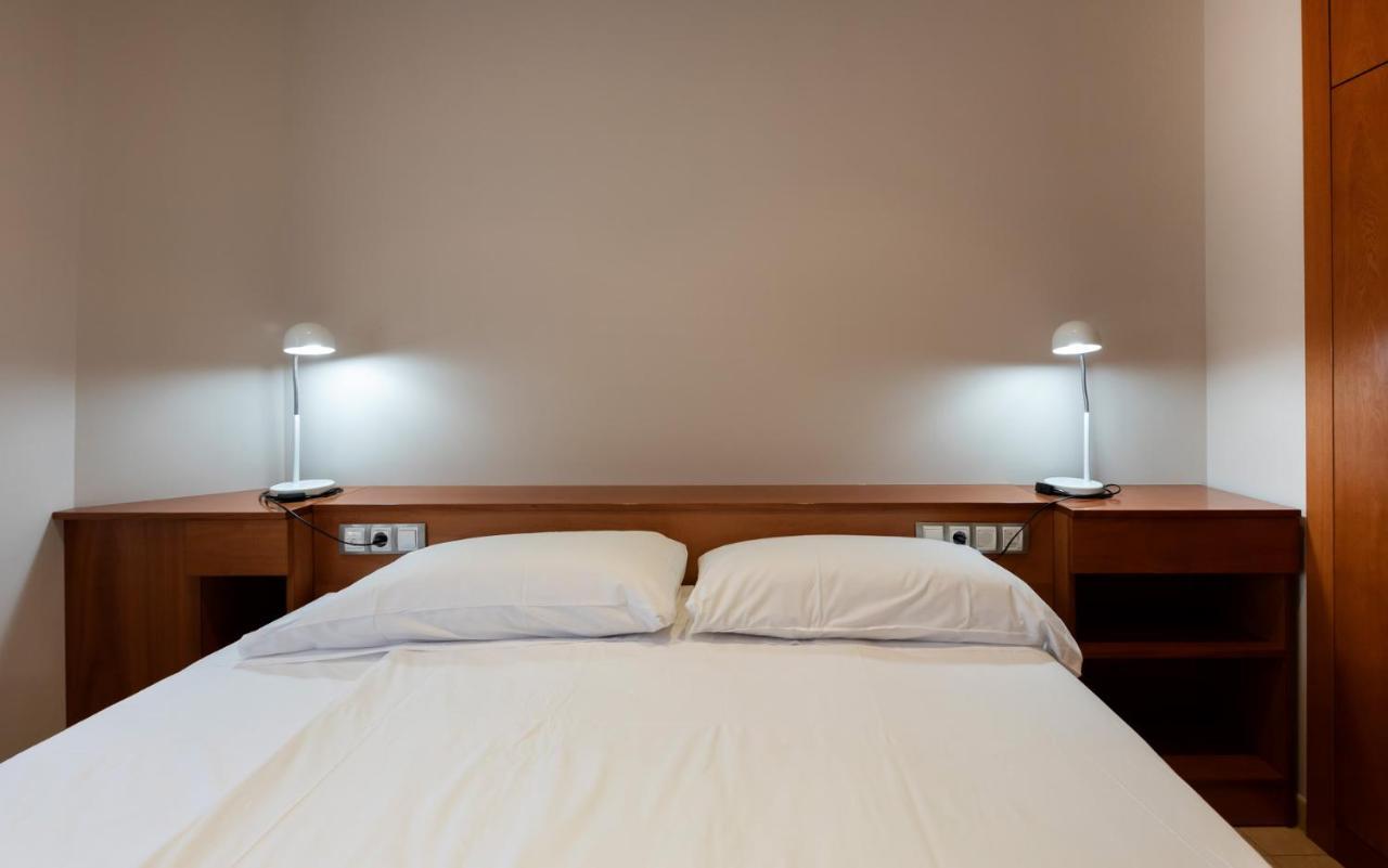 Sant Julià de Lòria Aparthotel Iceberg מראה חיצוני תמונה