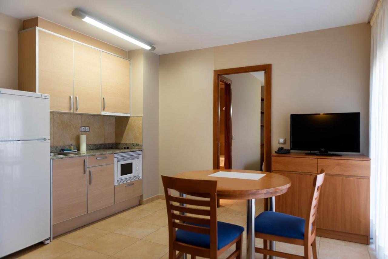 Sant Julià de Lòria Aparthotel Iceberg מראה חיצוני תמונה