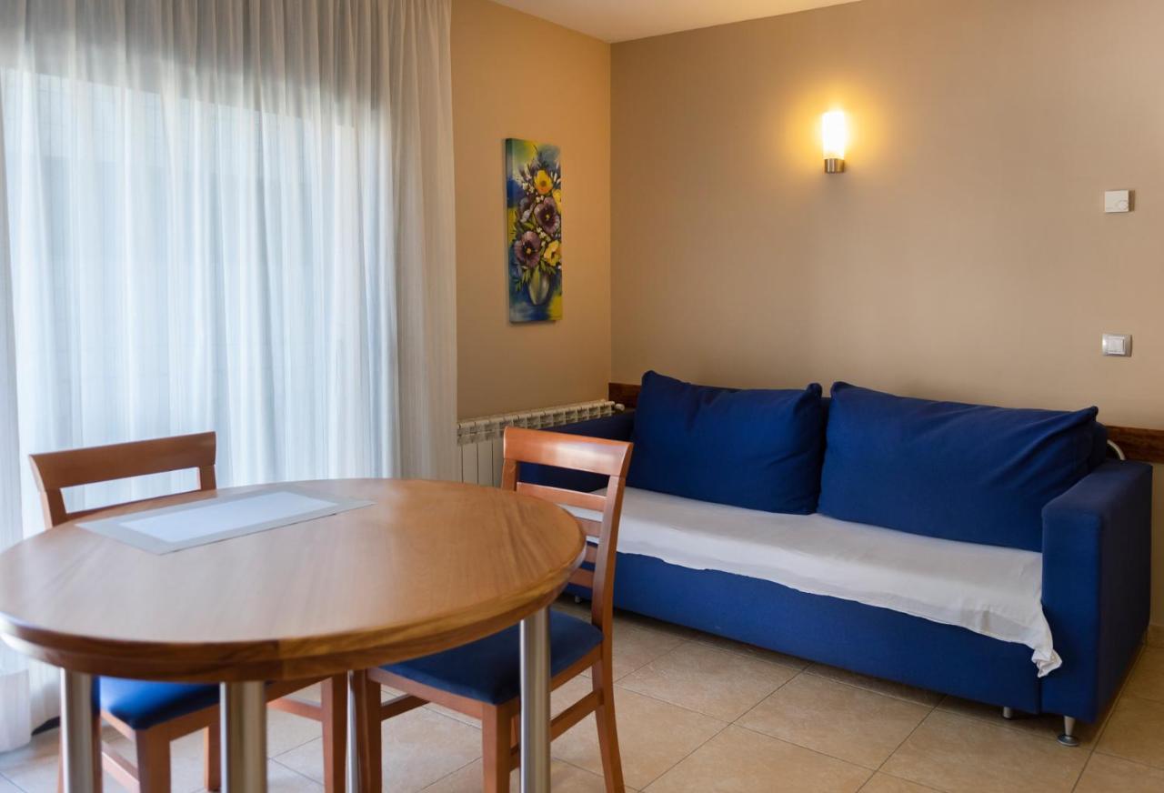 Sant Julià de Lòria Aparthotel Iceberg מראה חיצוני תמונה