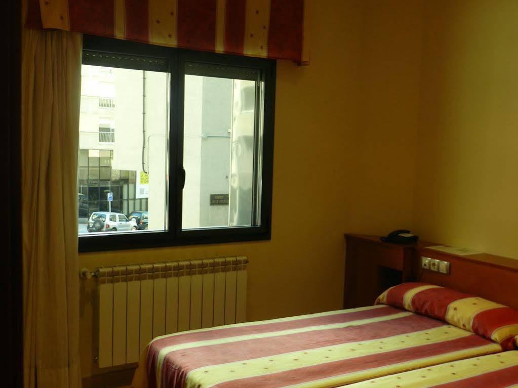 Sant Julià de Lòria Aparthotel Iceberg מראה חיצוני תמונה