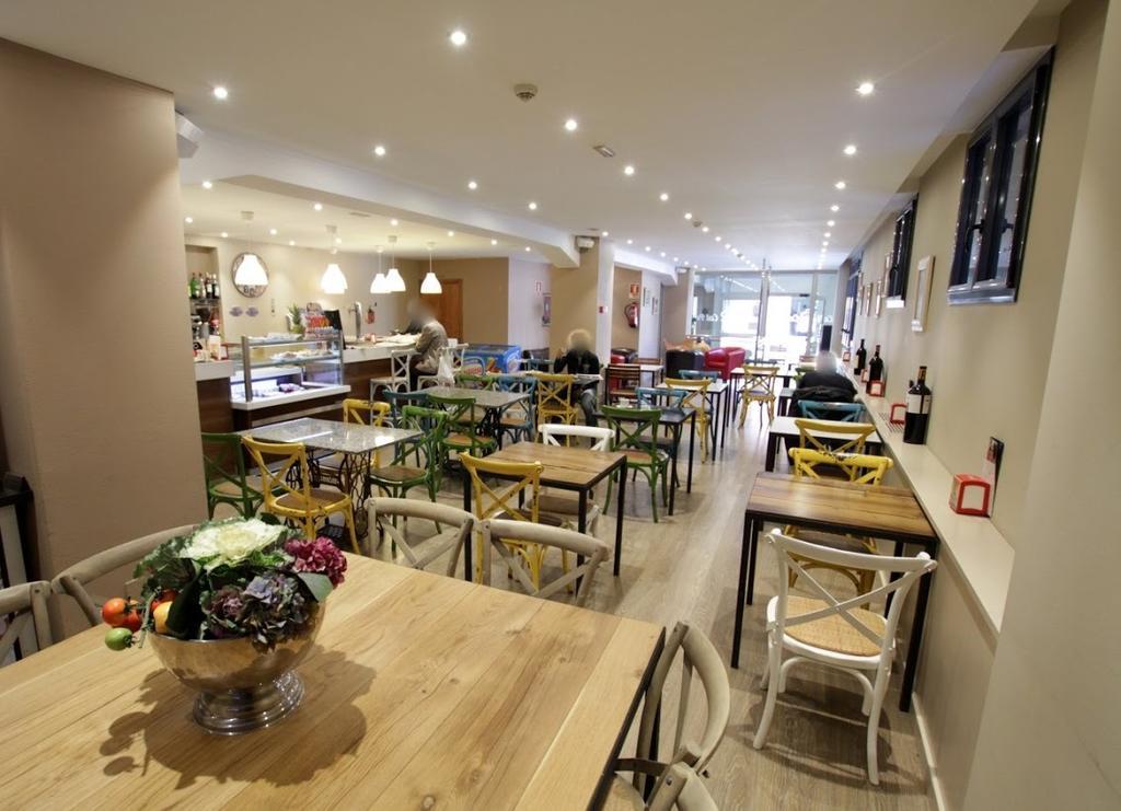Sant Julià de Lòria Aparthotel Iceberg מראה חיצוני תמונה
